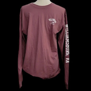 NWT Comfortex Williamsburg Tee